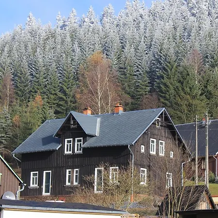 Apartment Anno Dazumal, Zu Oma's Zeiten