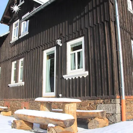 شقة Anno Dazumal, Zu Oma's Zeiten كلينغنتال