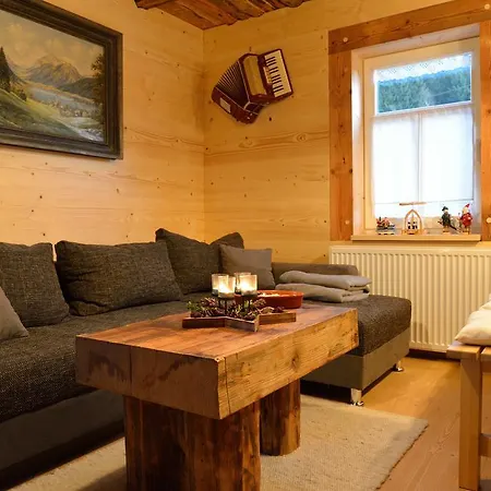 Anno Dazumal, Zu Oma's Zeiten アパート